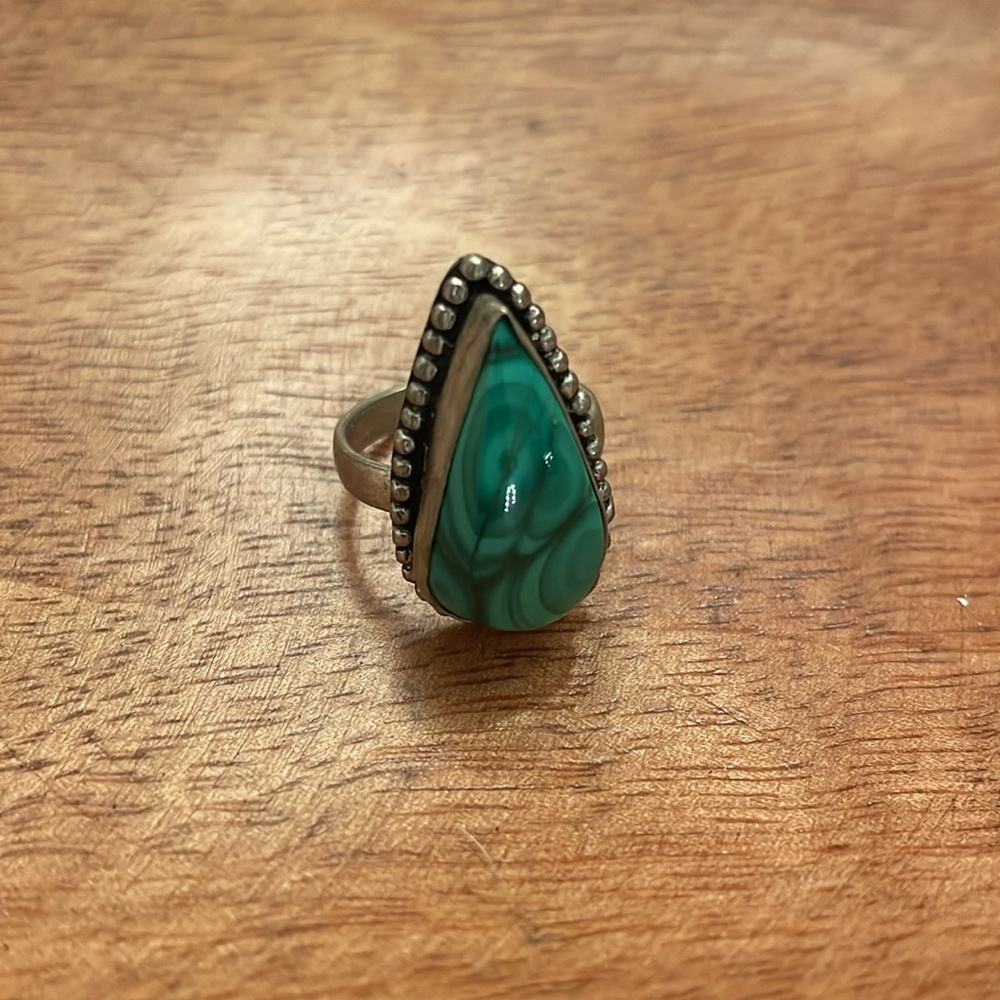 Malachite Ring - Picture 4 of 8